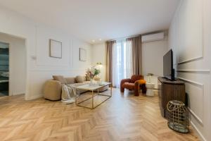 Four Petals Barcelona Boutique Apartments