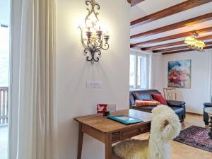 Apartment Chalet Shangri La by Interhome