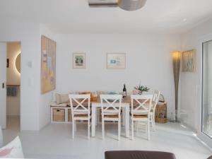 Apartment Bougainville C3-R by Interhome