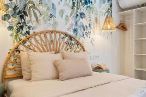 Old Town Gem with Terrace by Costarentals