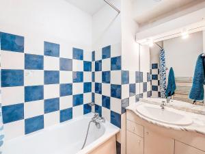 Apartment Bâtiment A-13 by Interhome