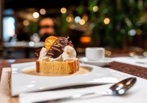 Villa del Rio Express