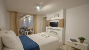 Ammos Blue Villa 2BR with Private Pool