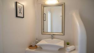 Ammos Blue Villa 2BR with Private Pool