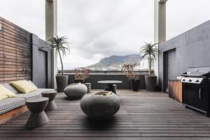 Cape Town Loft Living with Table Mountain Views