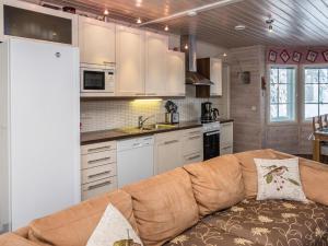 Holiday Home Vuosselinhovi c by Interhome