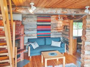 Holiday Home Alakitkajärvi- takkusalmi by Interhome