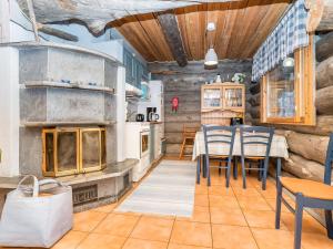 Holiday Home Pajalan honka by Interhome