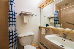 Villa del Rio Express