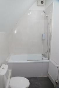 Spacious Stay Near MCR Town & Etihad Stadium 5