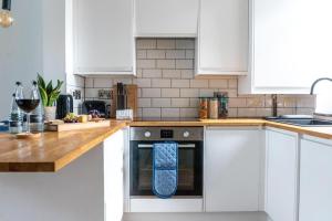 House for work stays and city breaks