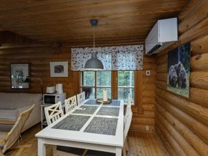 Holiday Home Varilan lomamajat nr1 by Interhome