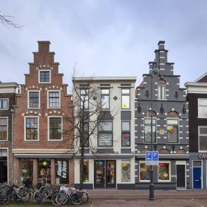 The Painters Loft sleeping among the art