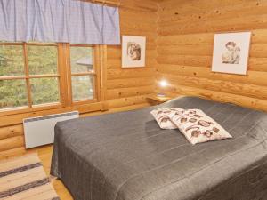 Holiday Home Varilan lomamajat nr2 by Interhome