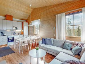 Holiday Home Aurinkoranta by Interhome