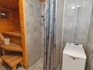 Holiday Home Karhunvartijan linna a4 by Interhome