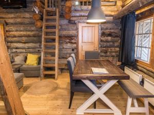 Holiday Home Seitsemän savua 6 by Interhome