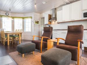 Holiday Home Vuosselinhovi f by Interhome