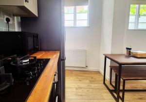 Cosy & Luxury 2BR Flat in Calverton