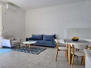 Wonderful Sea View Apartment in Saranda 031