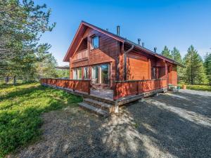 Holiday Home Lapinukonkäännös by Interhome