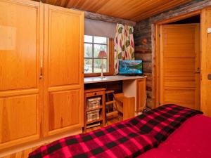 Holiday Home Karhunpesä by Interhome