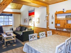 Holiday Home Tunturikuksa by Interhome