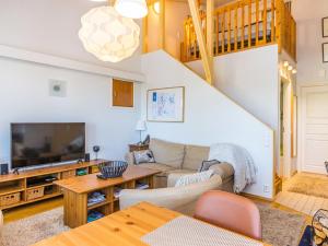 Holiday Home Karhunvartijan linna c22 by Interhome