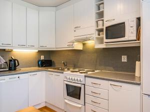 Holiday Home Karhunvartijan linna c22 by Interhome