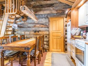 Holiday Home Seitsemän savua 4 by Interhome