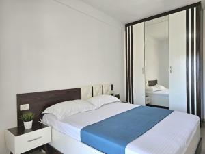 Apartment With Sea View in Saranda 185