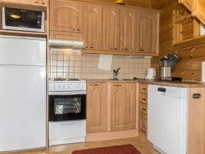 Holiday Home Nuottiukko by Interhome