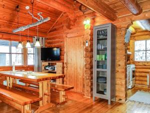 Holiday Home Tikkatupa by Interhome