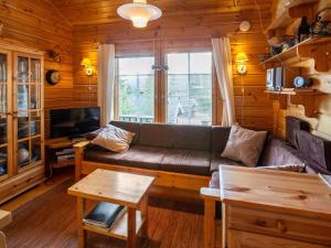 Holiday Home Lomaylläs f84 -palovaarankaarre 22a by Interhome