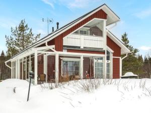 Holiday Home Pyrykieppi by Interhome