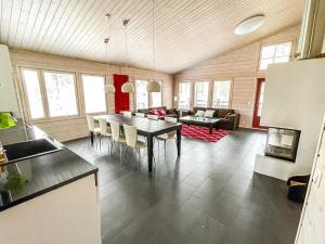 Holiday Home Vanamoinen by Interhome