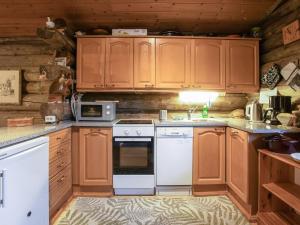 Holiday Home Salmentieva 2 by Interhome