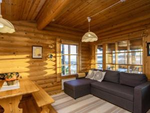 Holiday Home Huvilakoti 2 by Interhome