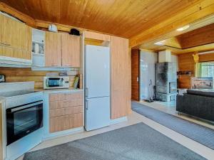 Holiday Home Lakunlahti by Interhome