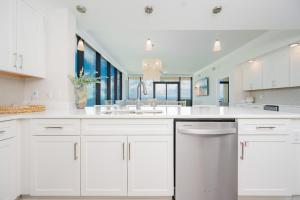 Phoenix Gulf Shores II 1205