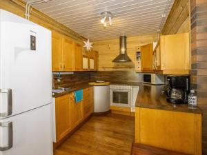 Holiday Home Viinakorpi by Interhome