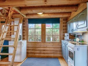 Holiday Home Hirvonmökki by Interhome