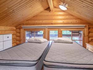 Holiday Home Hirvonmökki by Interhome