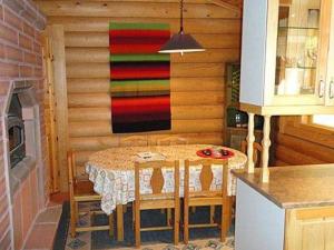 Holiday Home Metsämarja by Interhome
