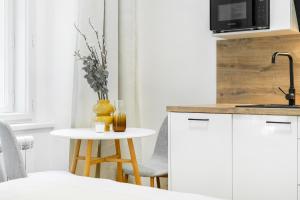 Rentero Central Apartment near Charles Square