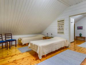 Holiday Home Kiikkukallio by Interhome