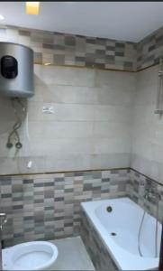 Apartment with 3 bedrooms, 2 bathrooms, kitchen and living room