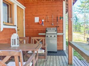 Holiday Home Kettukallio by Interhome