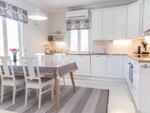 Holiday Home Villa einola by Interhome