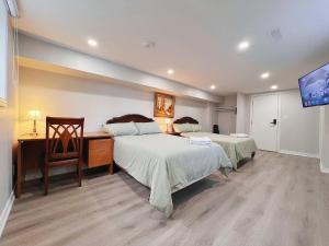 Cozy & Modern Ensuite Basement Rooms - Steps to Subway & Downsview Rogers Stadium